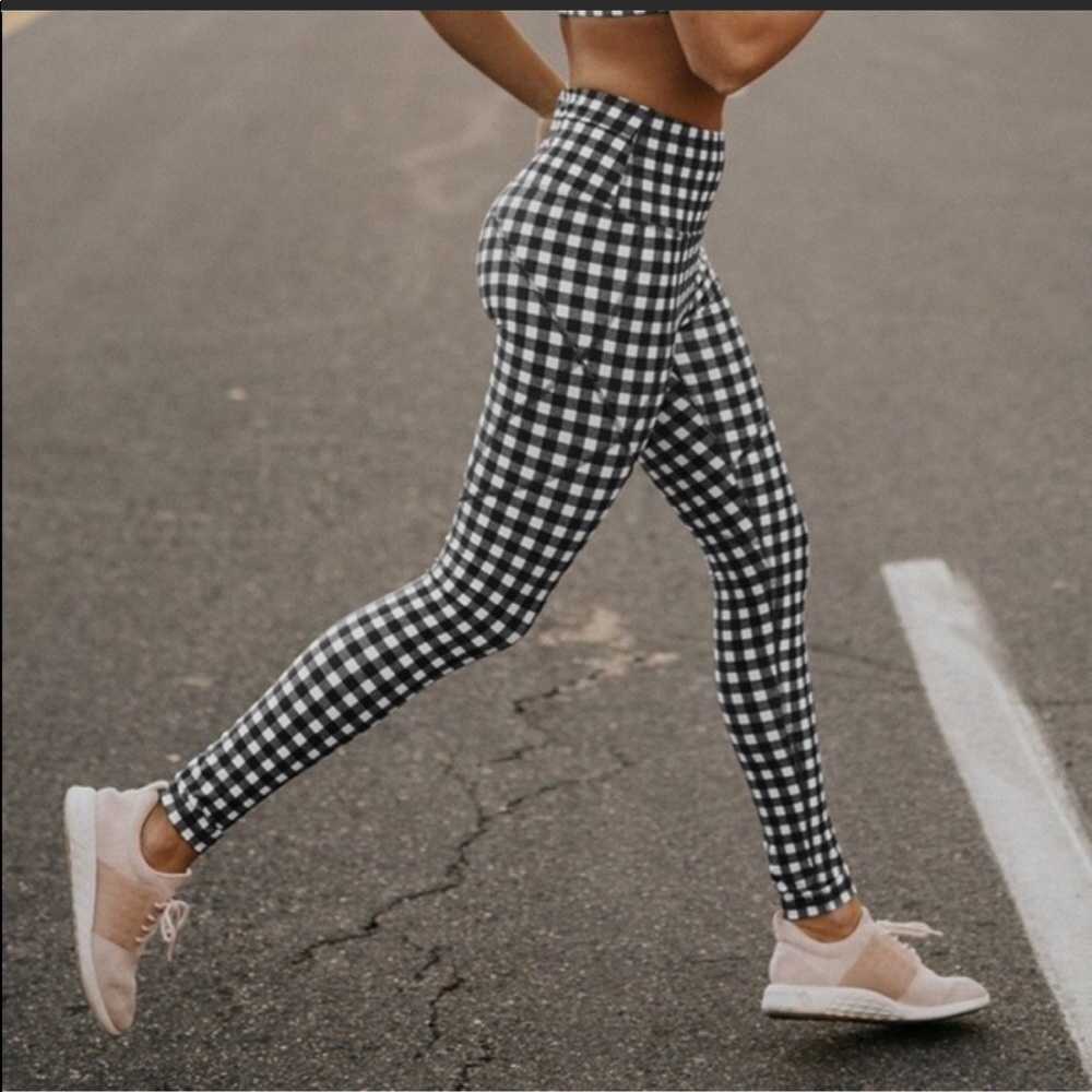 Albion Fit Checkered Gingham Compression Leggings!